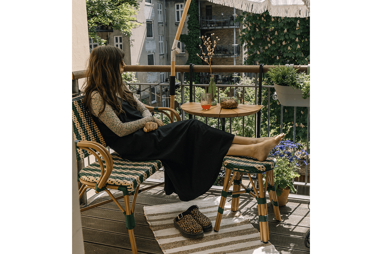 Claire café bench in French weave 108 cm