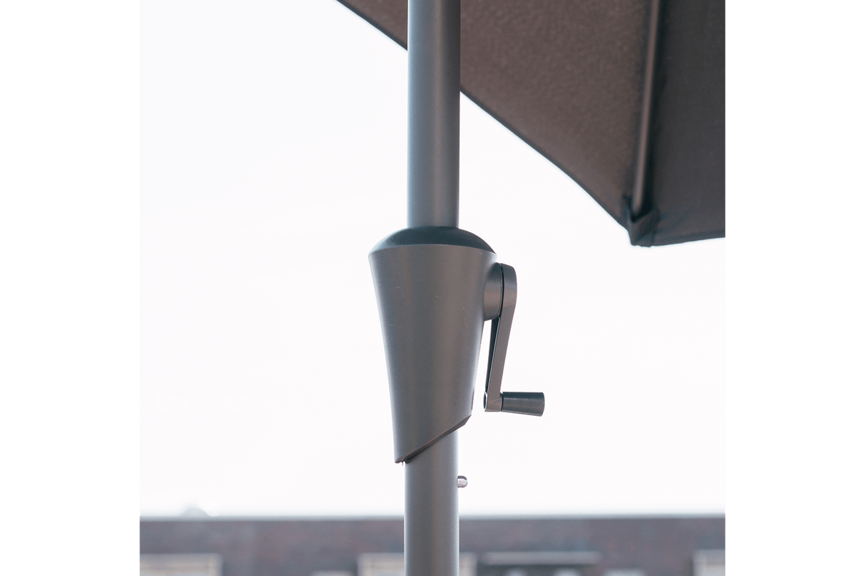 Frida solid color parasol with hoist and tilt Ø160 / Ø200 cm