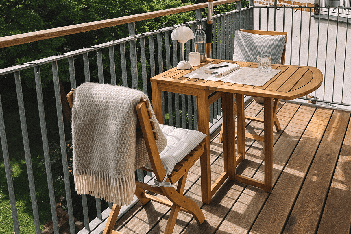 Hannah teak folding chair