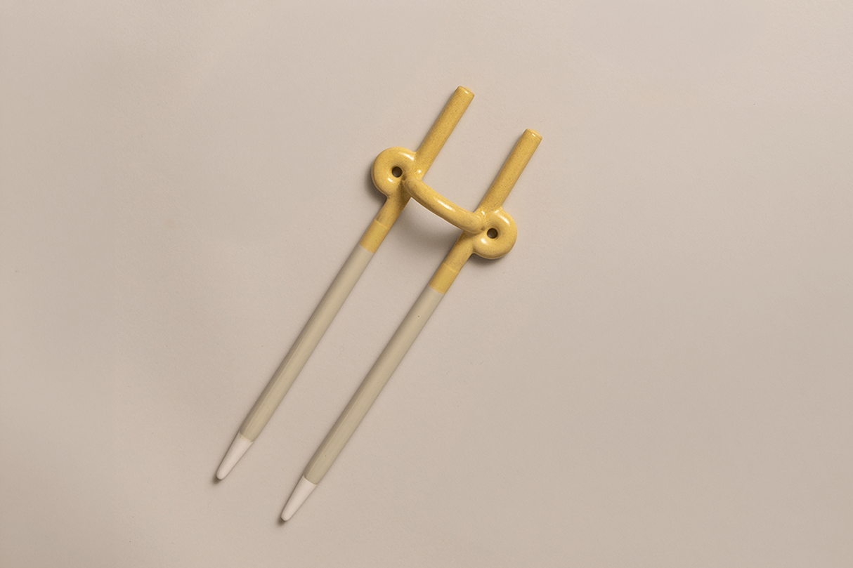 Folk Hinto ceramic plant stake