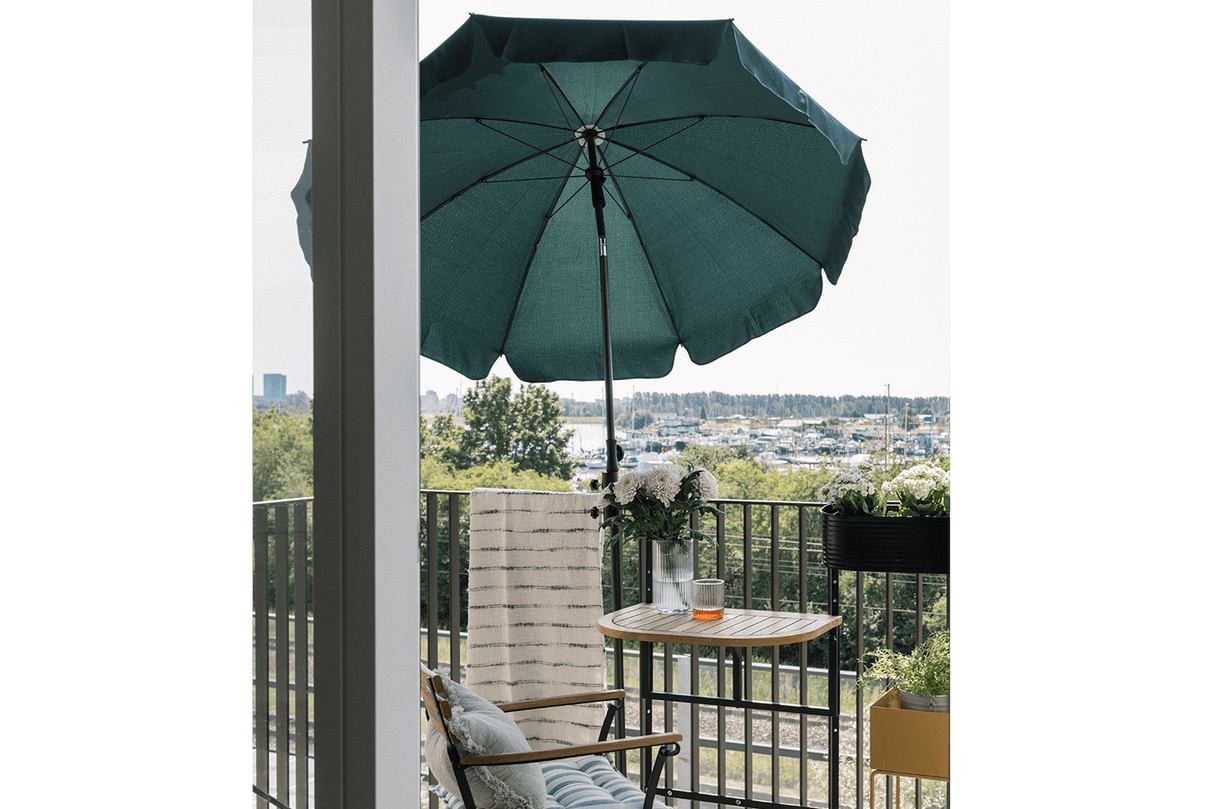 Jamila solid color parasol with tilt Ø180 cm