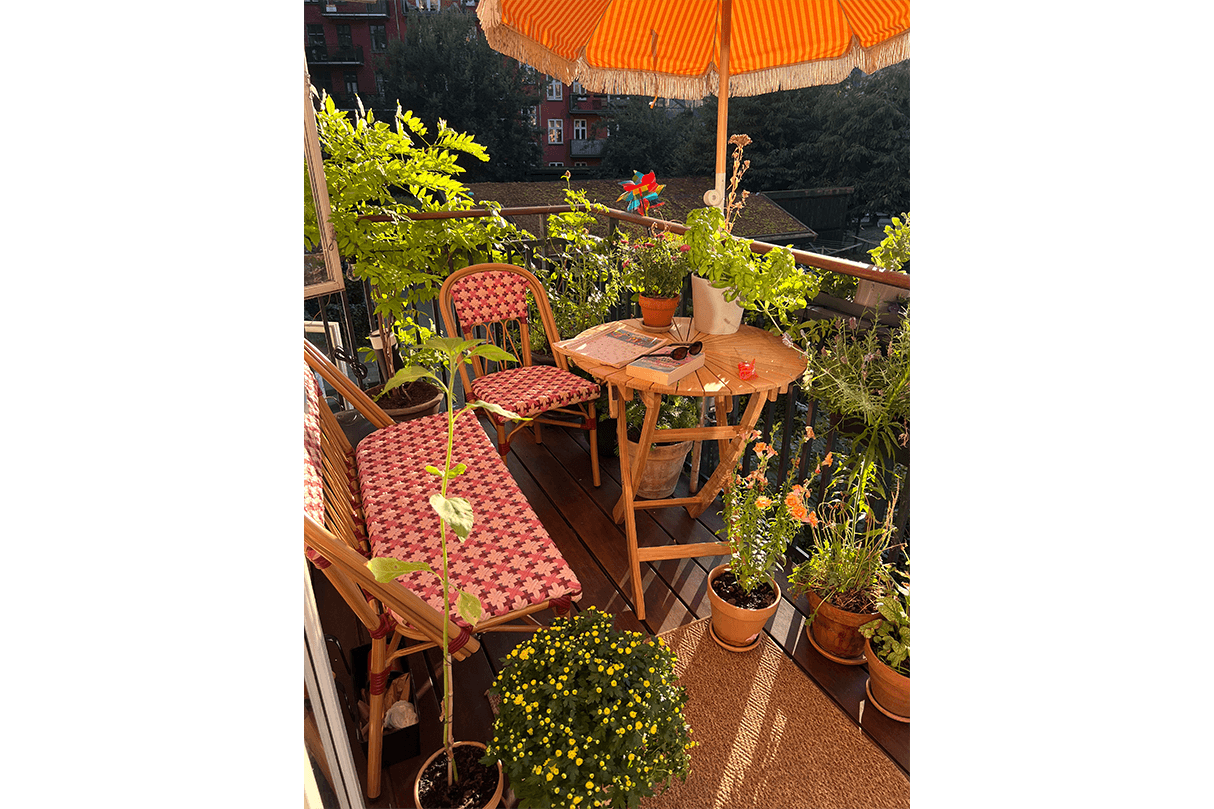 Rozette teak folding table Ø70 cm