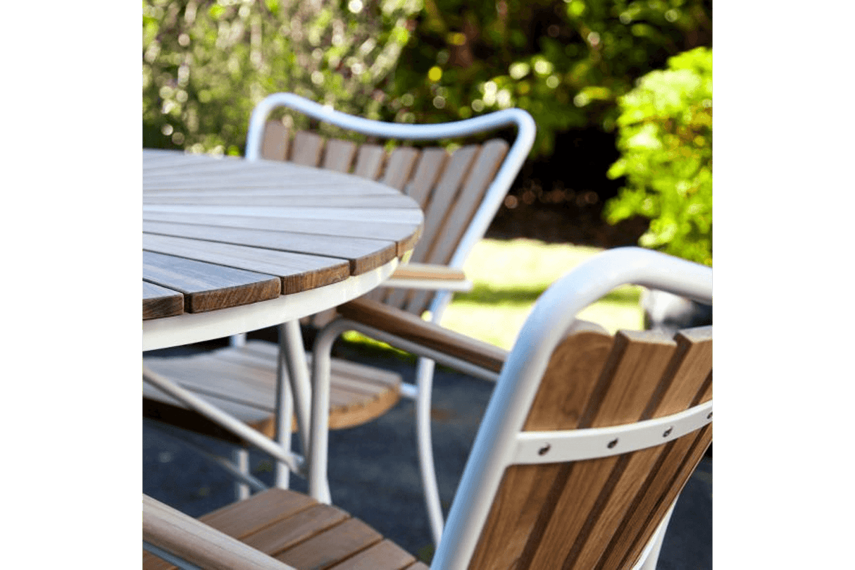 Teak chair with aluminum frame