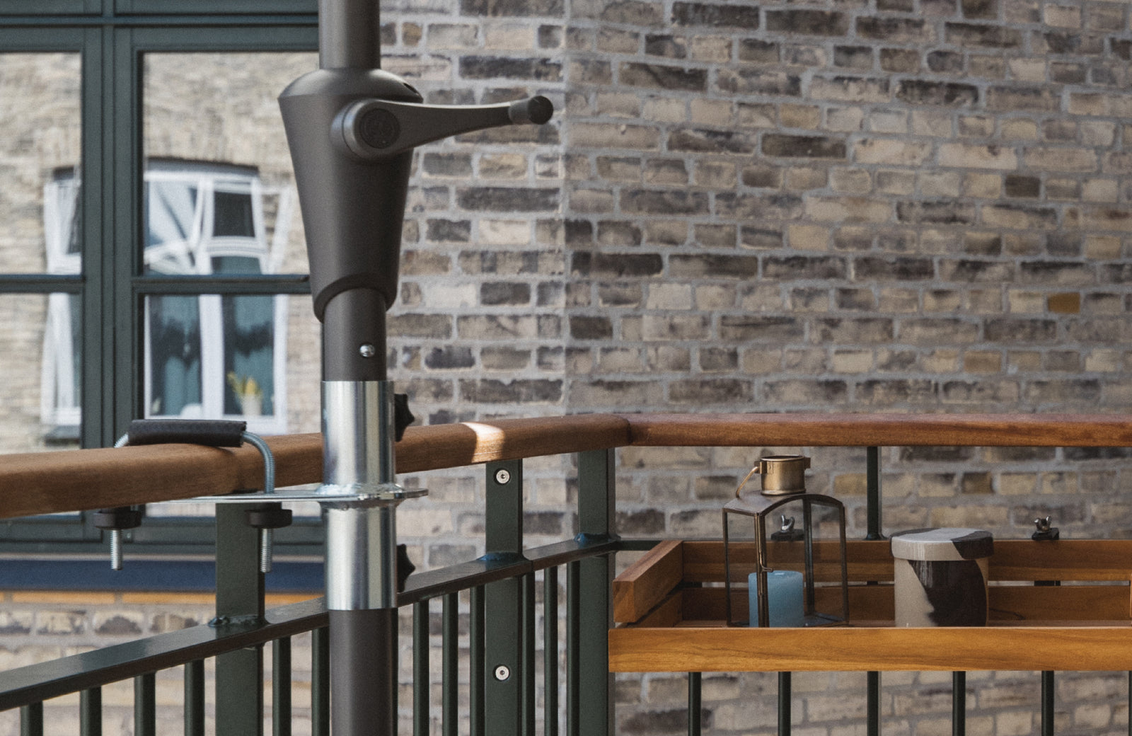 Guide: How to choose and mount your parasol bracket correctly