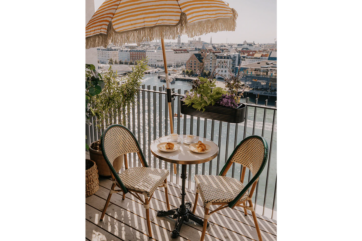 Madeleine café table in sintered stone Ø60 cm