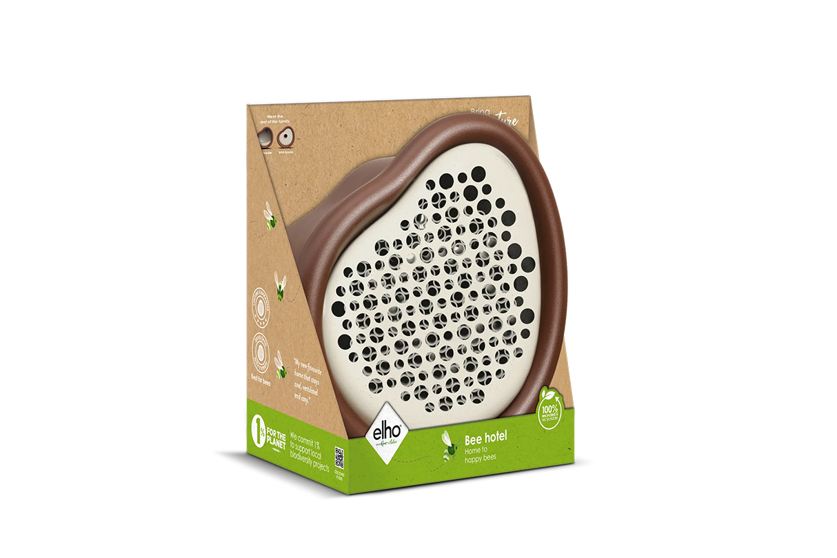 Organic bee hotel