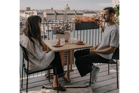 Liva black balcony flower box with self-watering system 60 / 80 / 100 cm