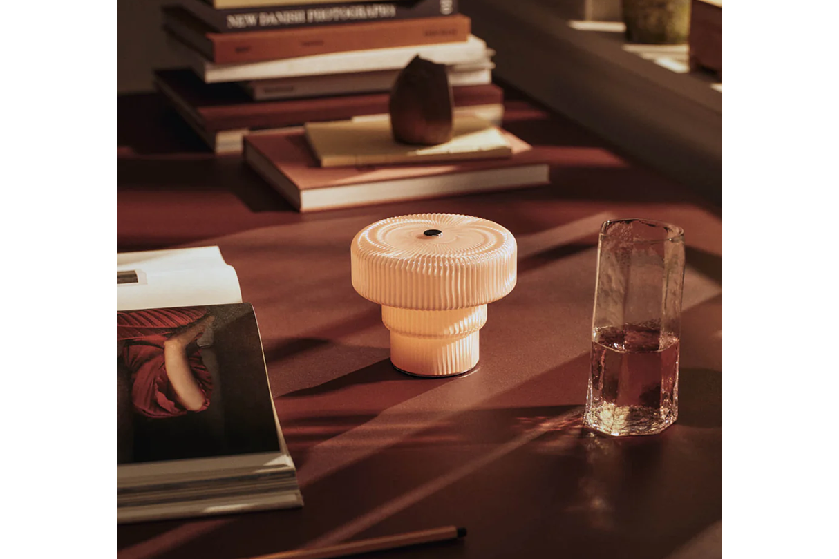 Ripple portable lamp
