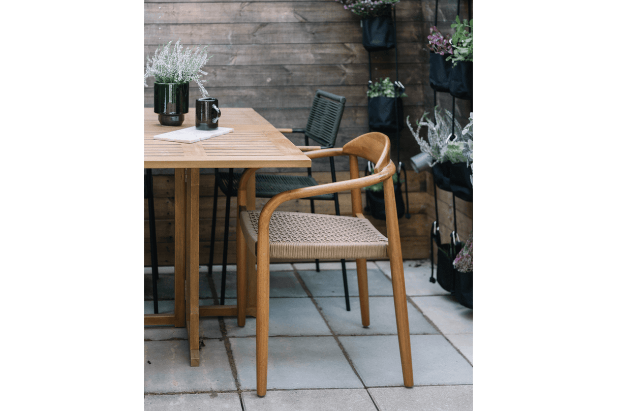 Javi chair with armrest