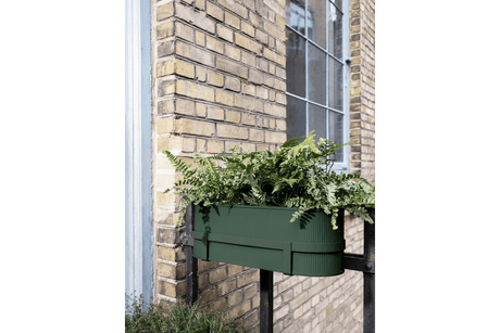 Bau balcony flower box